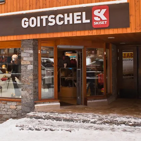 Neves - 4 Personnes Dans Quartier Anime De La Station Mae-7678 Val Thorens